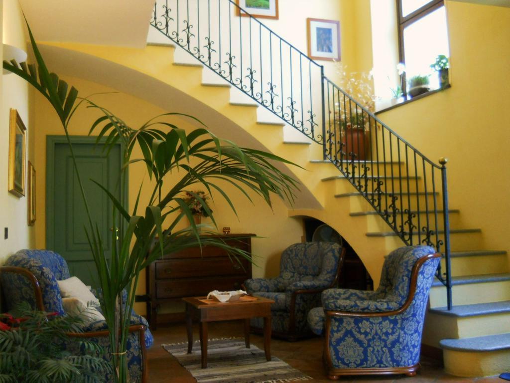 Tenuta Calabiana ดิอาโนดัลบา ภายนอก รูปภาพ